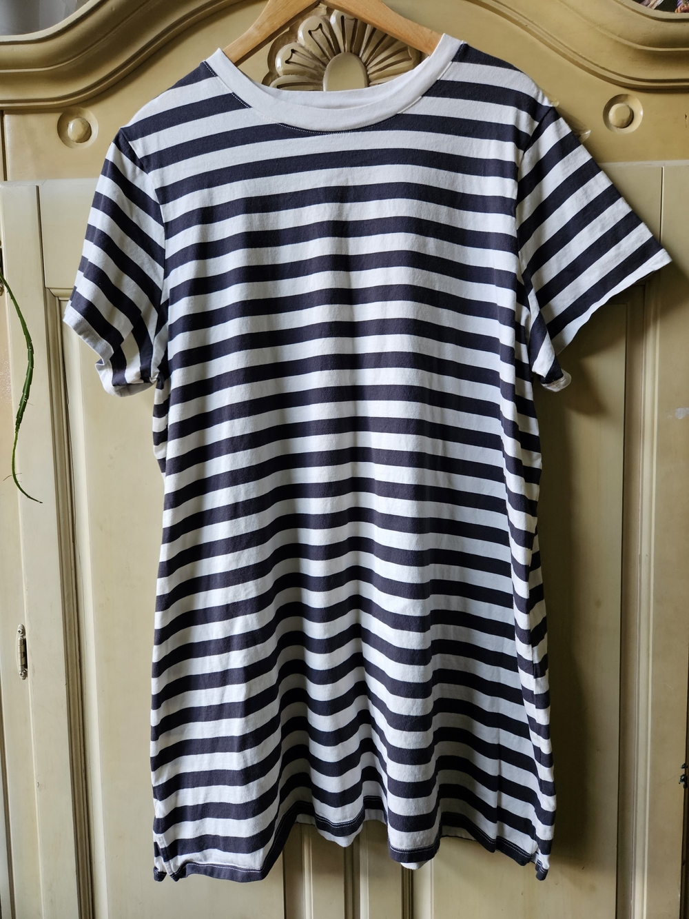 Black and White Horizontal Stripe Short Sleeve Dress